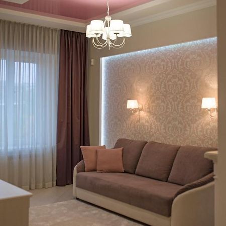 Remarkable Appartments In Town Center ポルタヴァ エクステリア 写真