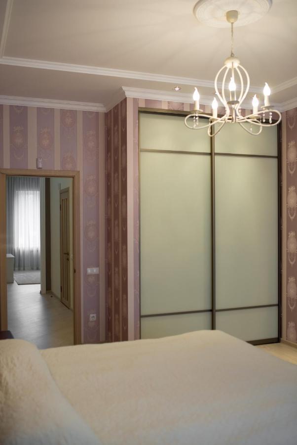 Remarkable Appartments In Town Center ポルタヴァ エクステリア 写真