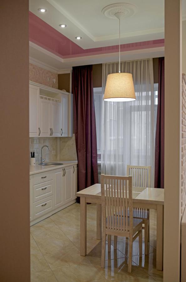 Remarkable Appartments In Town Center ポルタヴァ エクステリア 写真